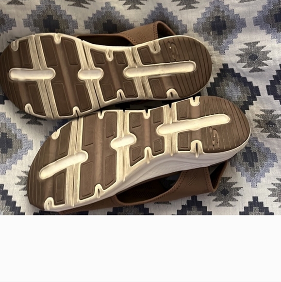 Women's Skechers Arch Fit Sandals EUC - Picture 3 of 7